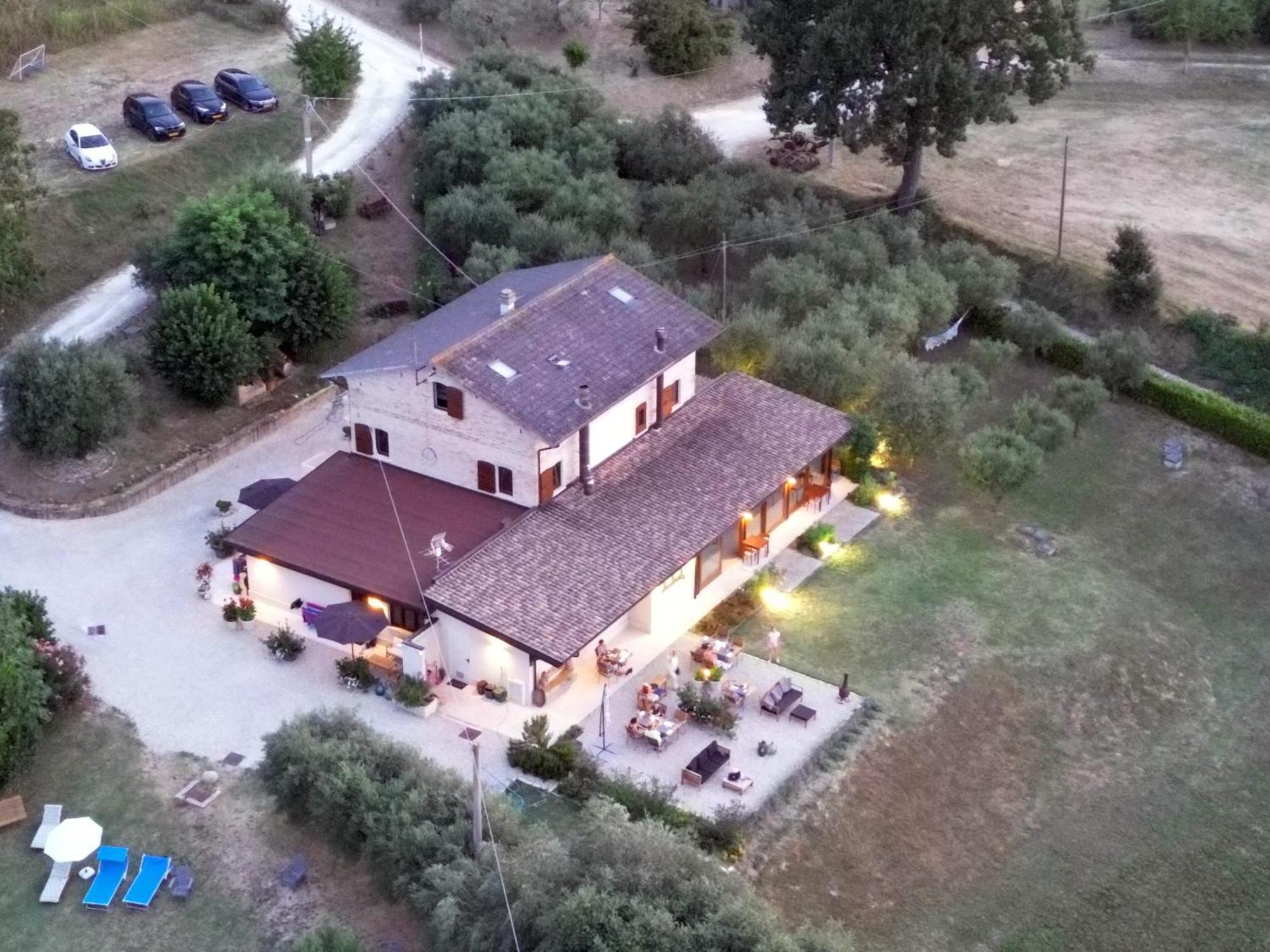 Gastronomic B&B Carlocarla Monte San Pietrangeli ภายนอก รูปภาพ