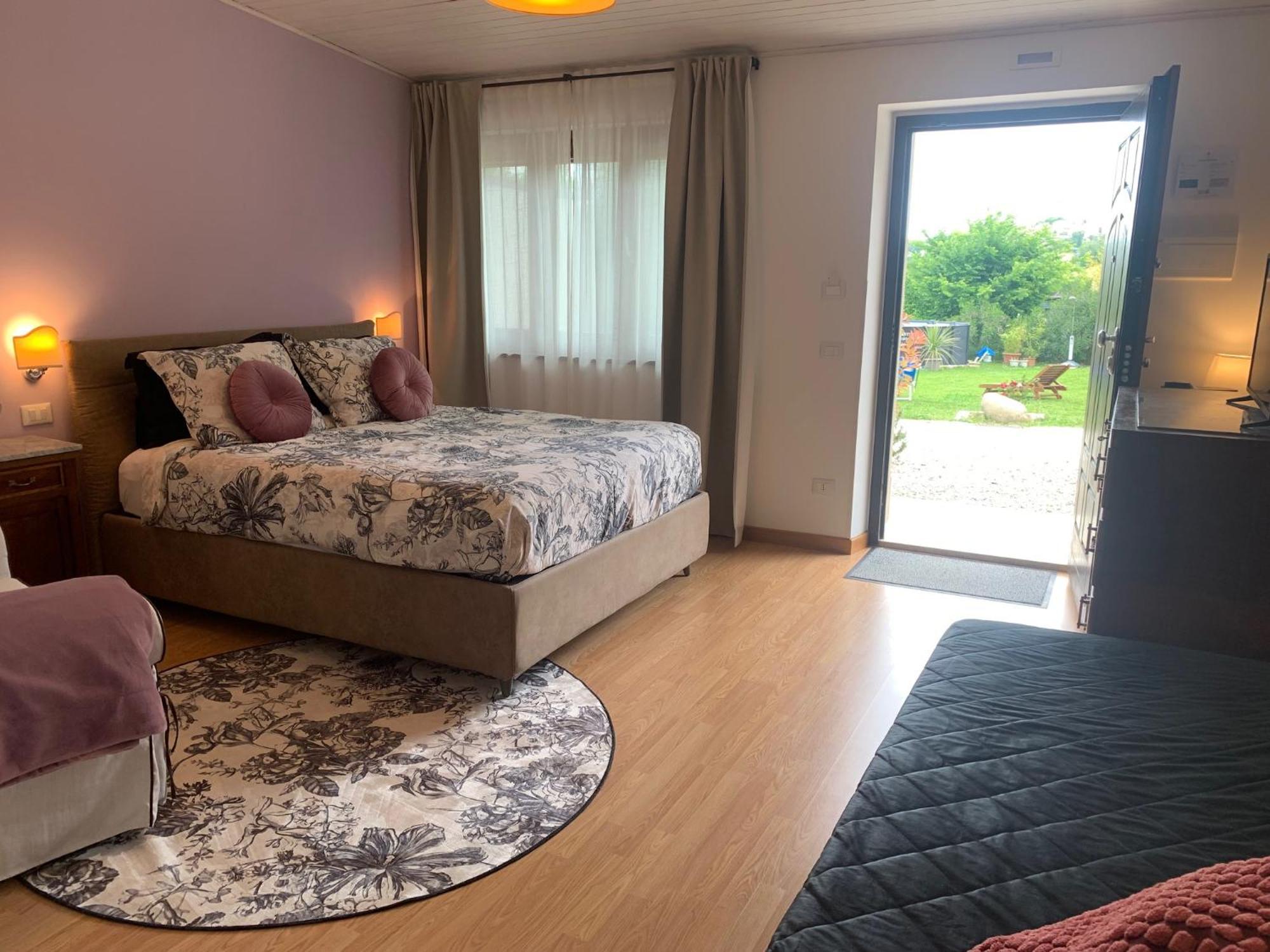 Gastronomic B&B Carlocarla Monte San Pietrangeli ภายนอก รูปภาพ